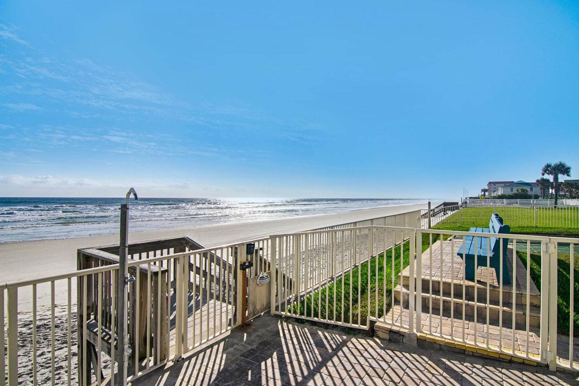 Atlantic Avenue Condos New Smyrna Beach Exterior photo