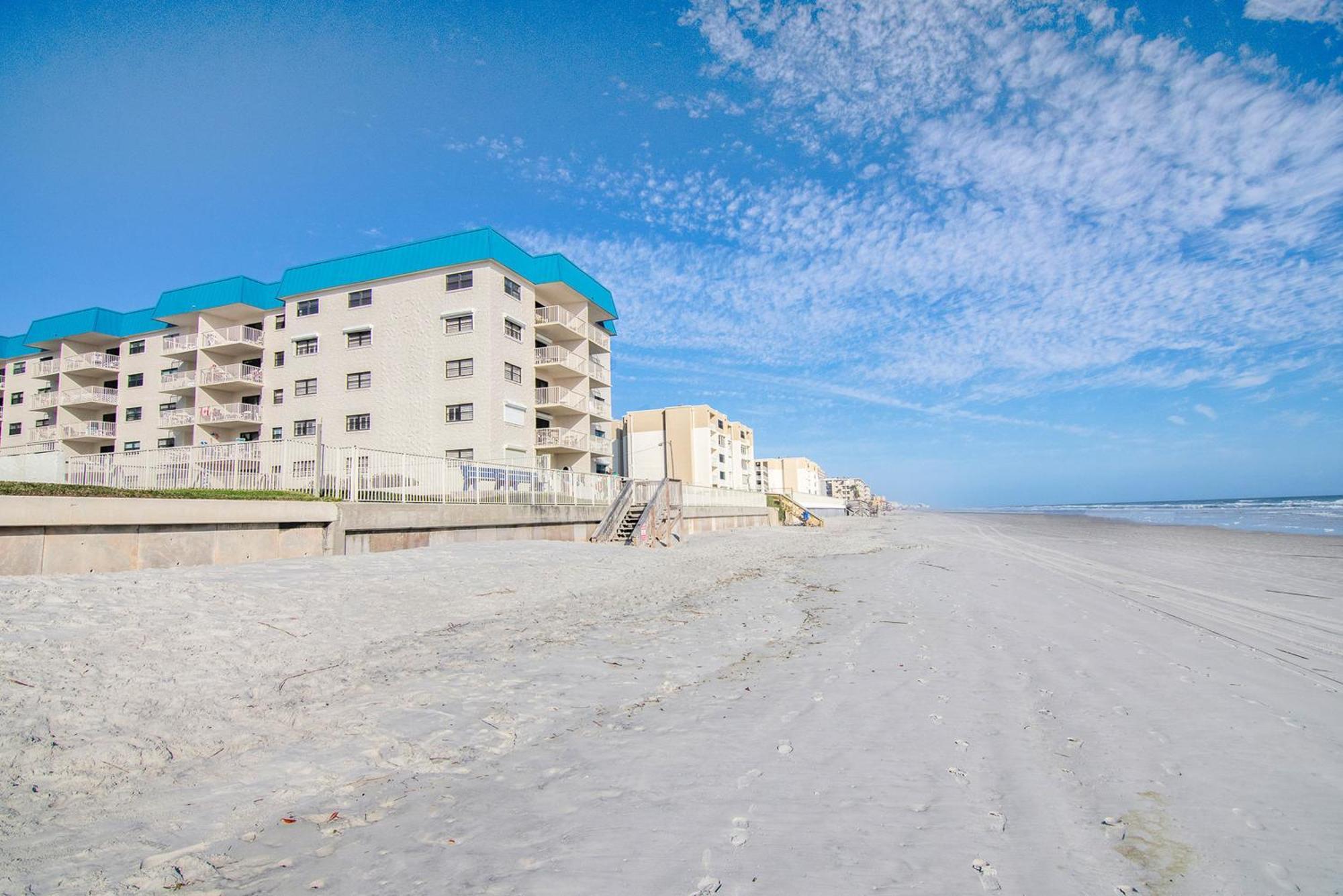 Atlantic Avenue Condos New Smyrna Beach Exterior photo