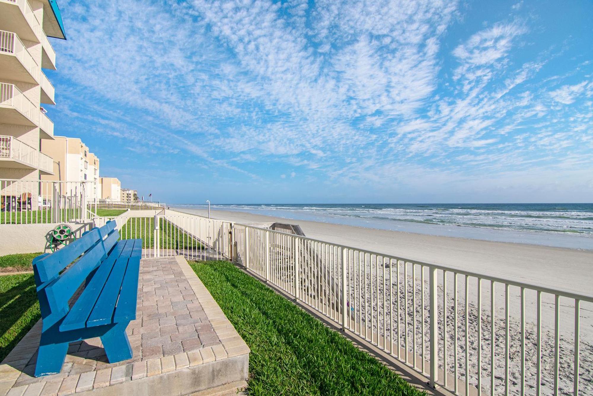 Atlantic Avenue Condos New Smyrna Beach Exterior photo